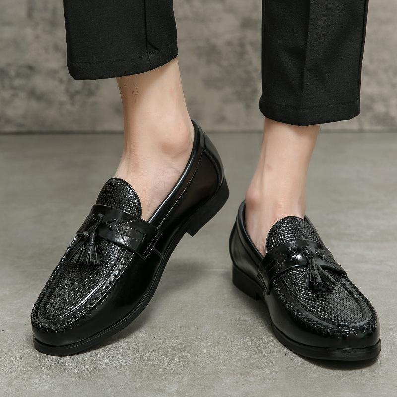 Dress Leather Shoes Large Size New Casual Fashion Men's Foot Loafers One Pedal Tassel New Leather Shoes