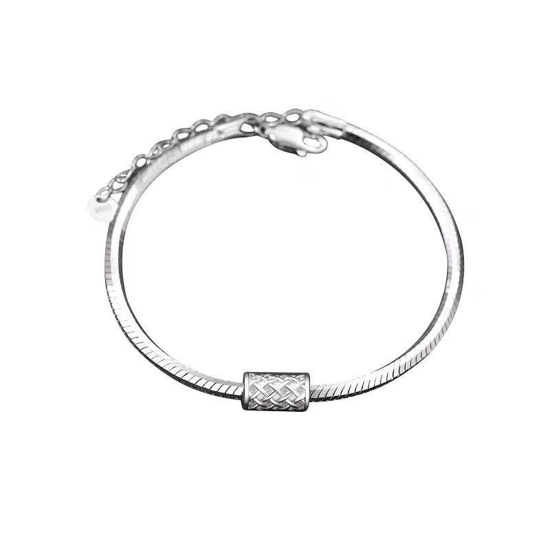 

Personalized and Versatile Bracelet