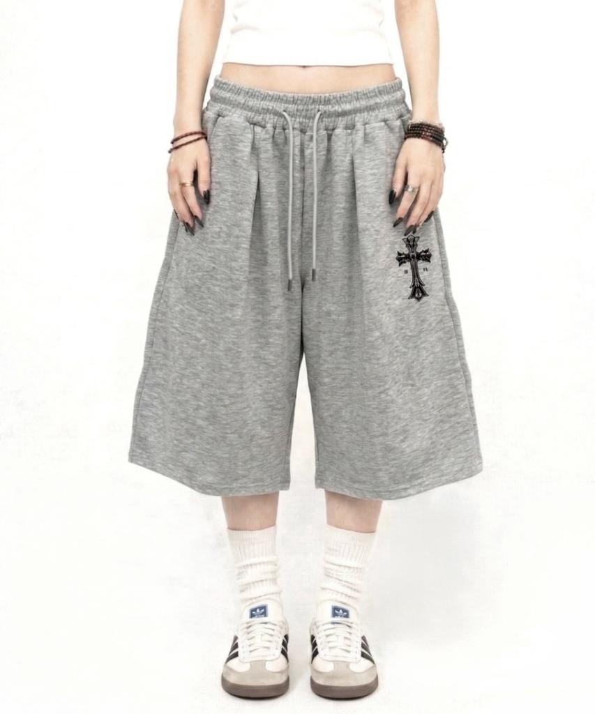 Damiswi Gothic Cross Wide Bermuda Shorts_Gray