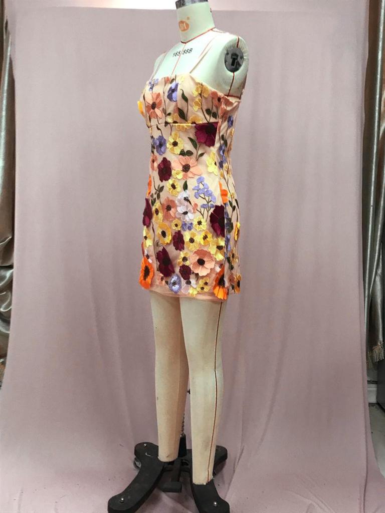 2025 Rochie cu bretele brodate din plasă florală elegantă de primăvară 2025