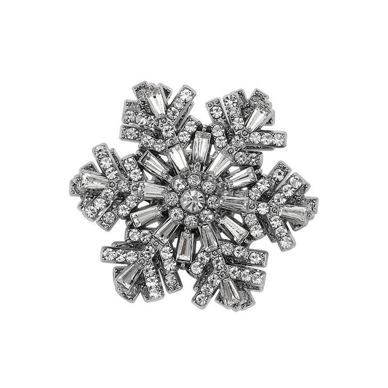Christmas Snowflake Brooch Pins for Women Unisex Winter Flowers New Year Party Corsage Gifts