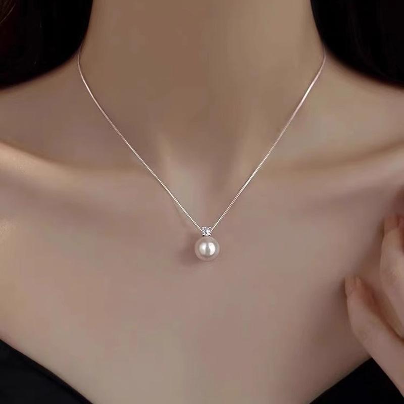 Imitation pearl necklace exquisite light luxury zircon girls French temperament collarbone chain