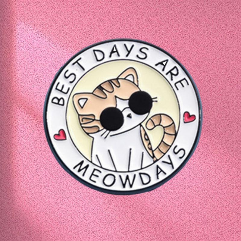 Cute Cartoon Cat Metal Brooch - Drip Oil Badge for Bags & Clothing Zheqi