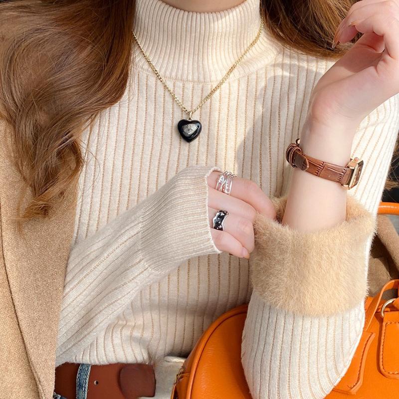 Women's Turtleneck Sweater Winter 2024 Retro Red with Velvet Lining Thickened Inner Wear Thermal Knitting Bottoming Shirt