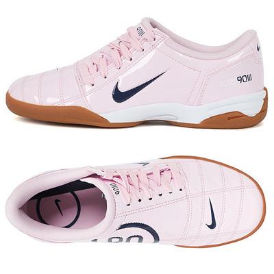 W Total 90 Sneakers