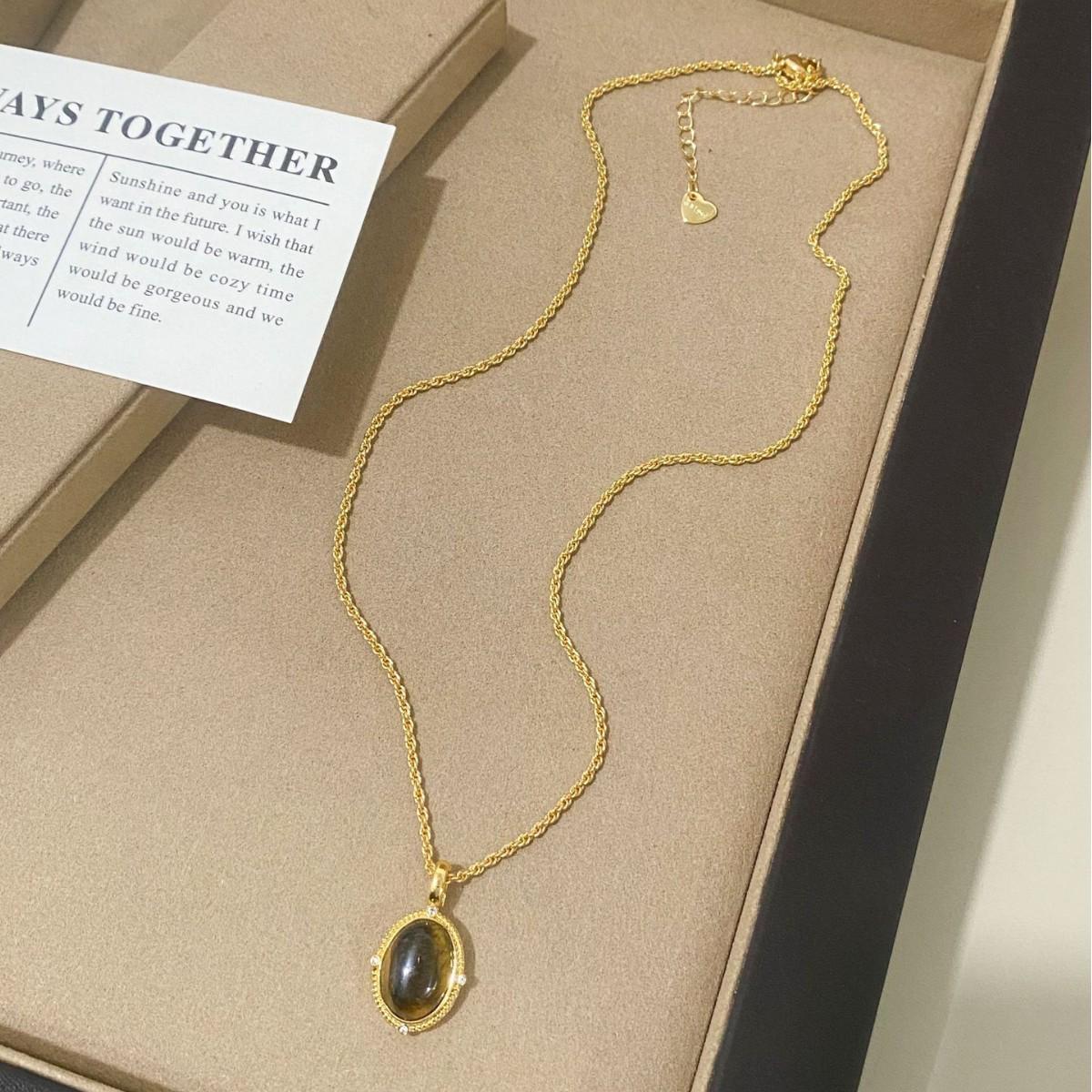 Oval Tiger Eye Pendant Retro Detachable Necklace - Women s Niche Design Choker Sweater Chain