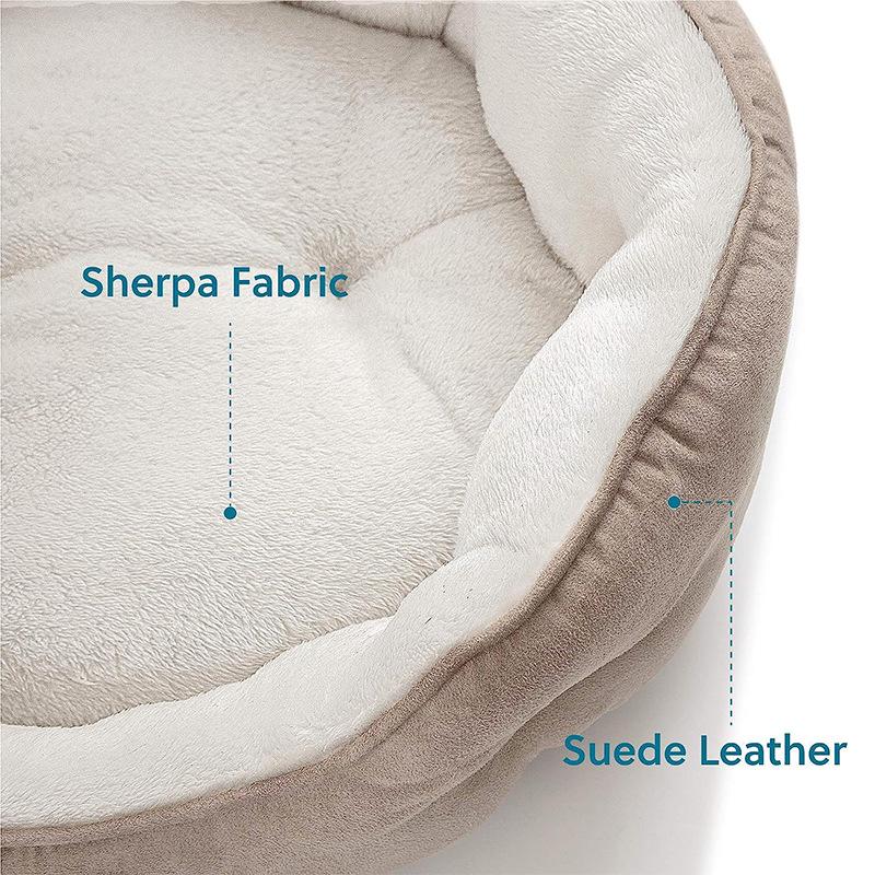 Cozy Winter Round Pet Bed - Machine Washable for Cats and Small Dogs