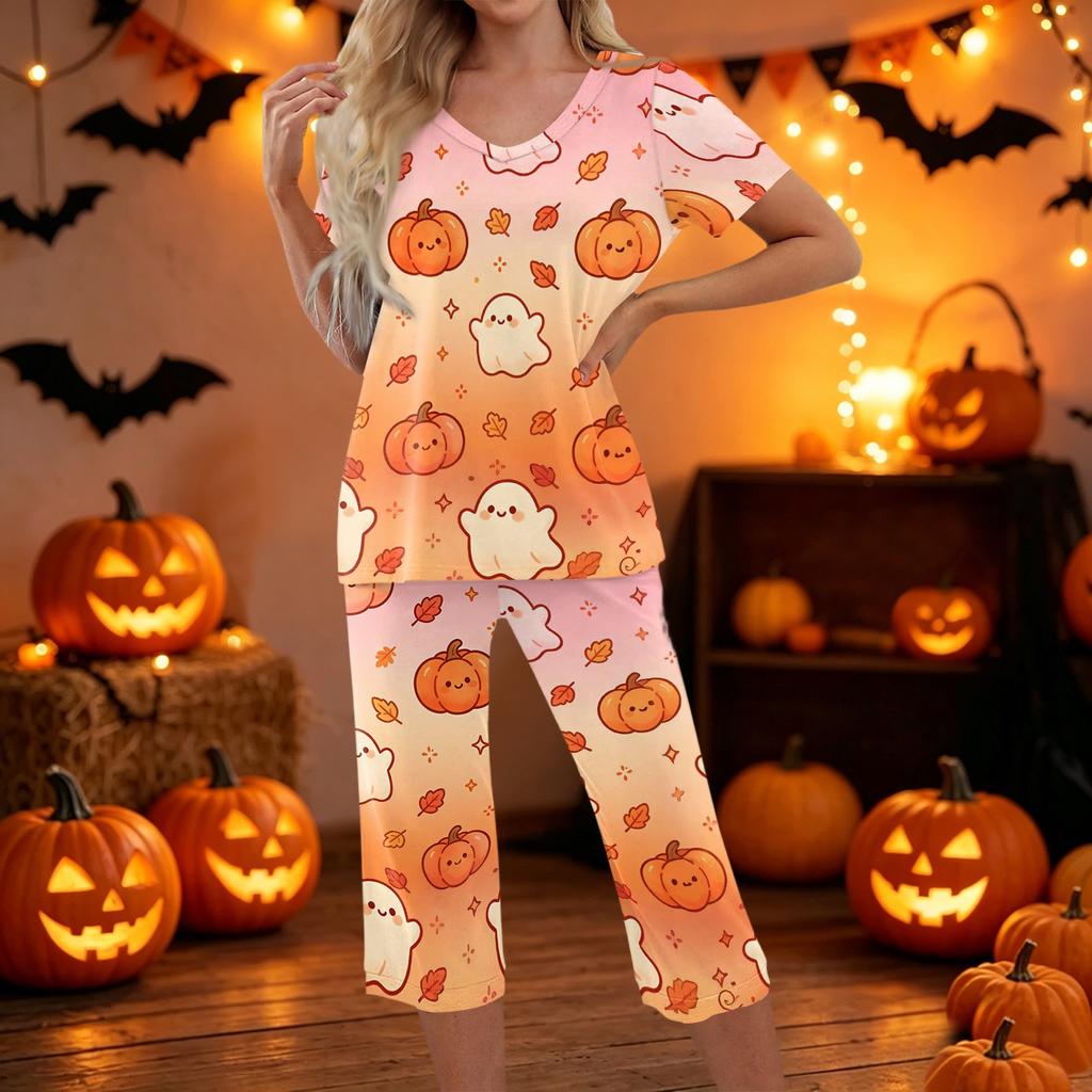 Women's Two Piece Halloween Print Lounge Set Short Sleeve Top with Crew Neck and Capri Pants Casual Pajama Set Soft Fabric