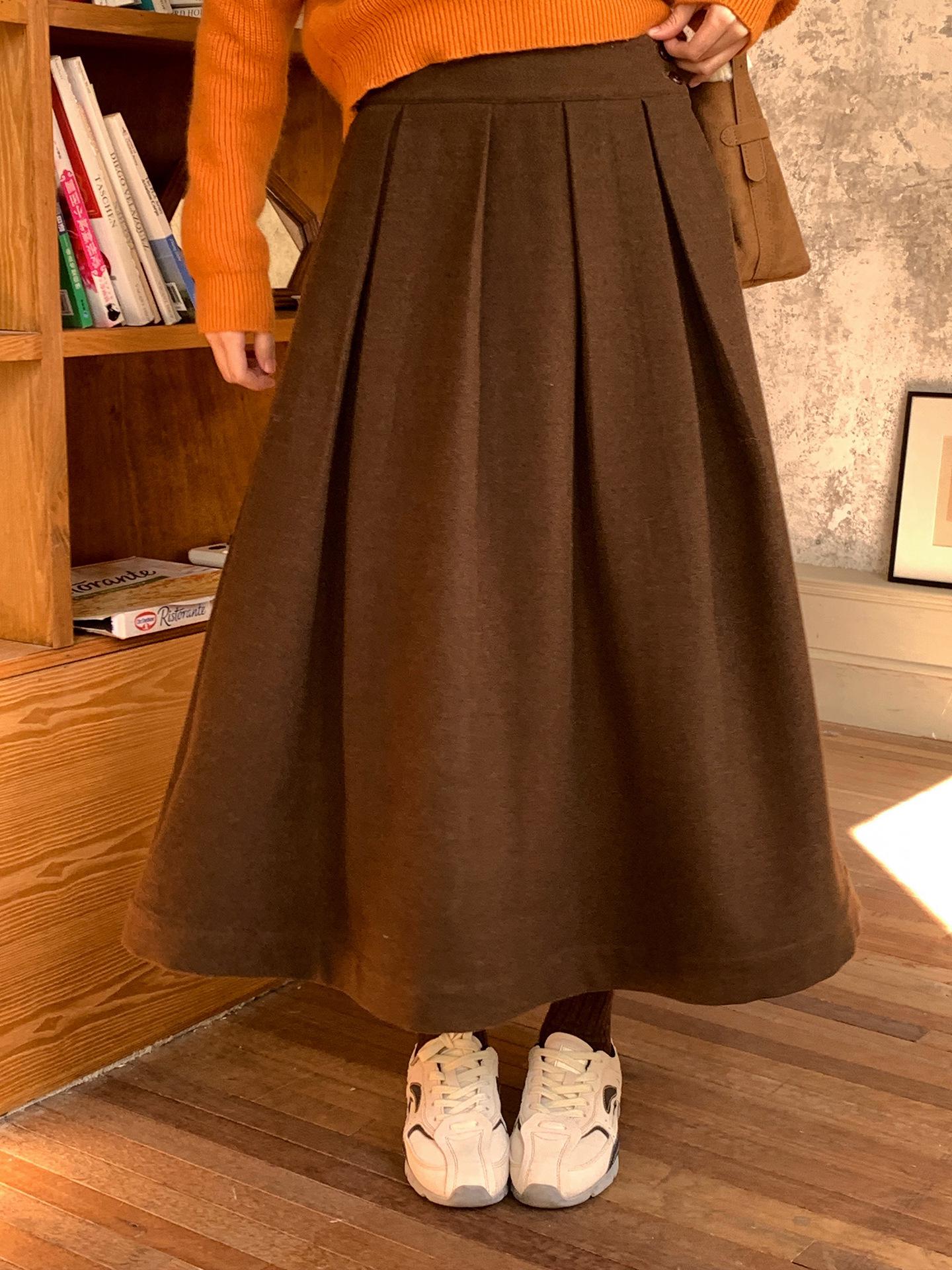 

Jiu er Berlin Wool Midi Skirt - Women s High Waist, Large Hem, 0760 Large