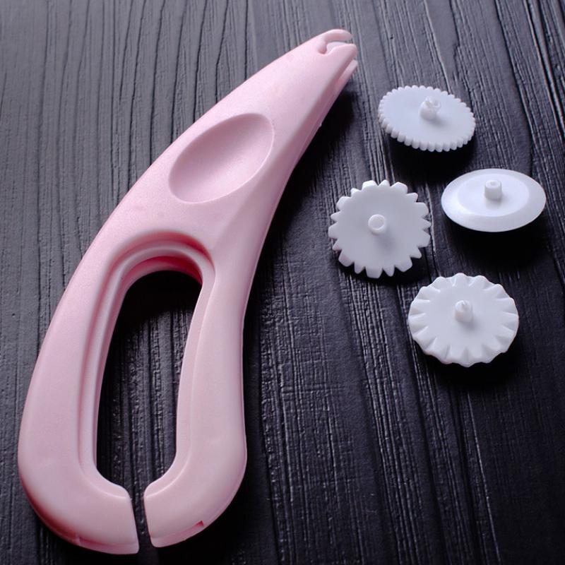 

1 Набор Вырубки для мастики Сахарная паста Тисненые ролики Полоска Глазурь 4 Колеса Инструменты для украшения торта Кондитерская форма 1set