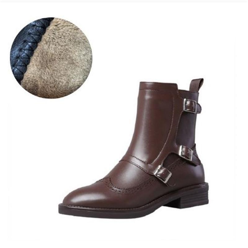 

Fashion 2025 winter new full leather low-heeled women s boots retro fashion all-match essential women s short boots pointed ankle boots 35 коричневый