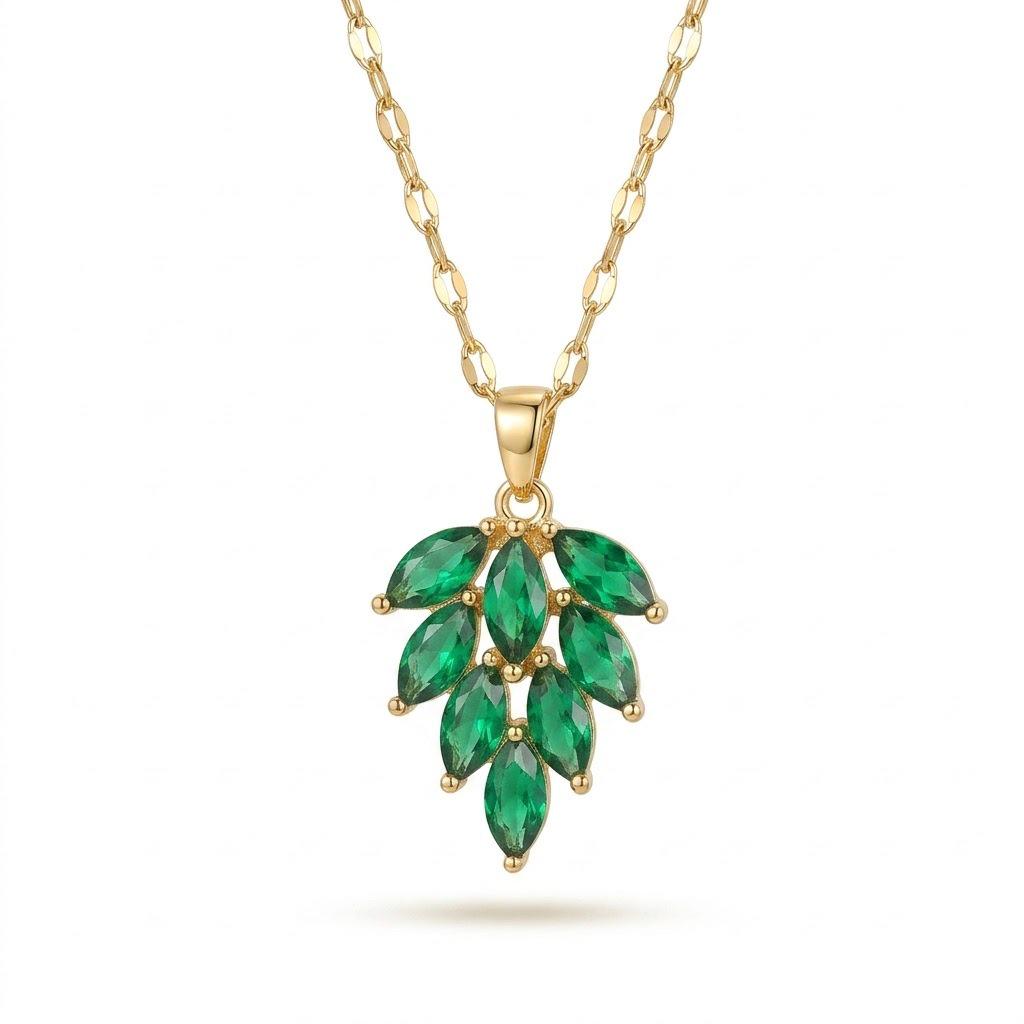 Women's Japanese-Korean Style Zircon Leaf Necklace - Elegant & Simple Collarbone Chain