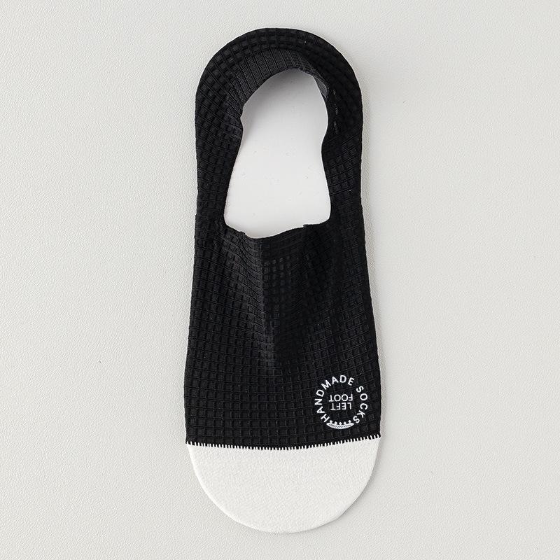 Men's Summer Ultra-Thin No-Show Socks, Breathable Ice Silk, Anti-Slip Silicone Grip, Color Block Design, Cotton Bottom.