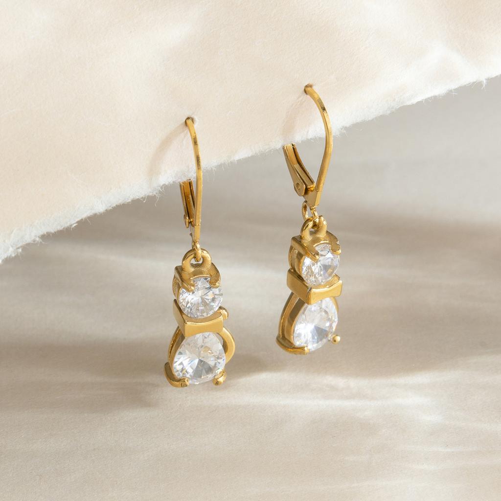 Light luxury high-end zircon cat earrings earrings