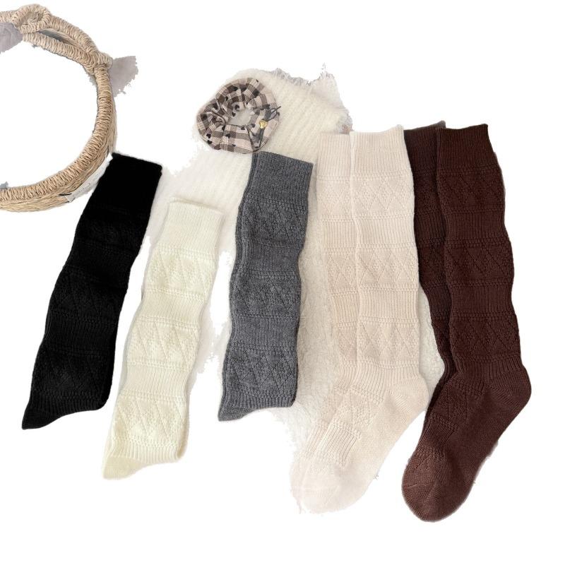 Winter and Autumn Checkered Dark Patterned Calf Socks, Warm and Slimming. Calf Socks for Children, Thick Wool Long Socks. College Style.