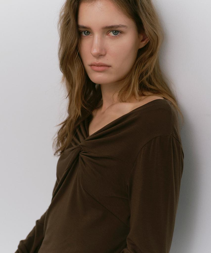CACELE Soft Twist Long Sleeve T-Shirt, Brown