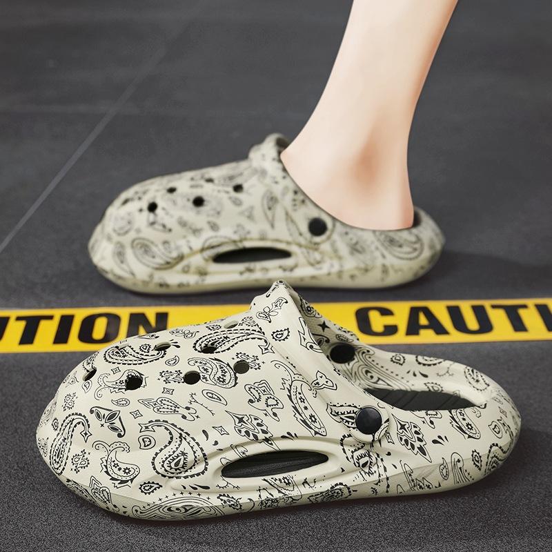 Summer Trend: Wearing Anti-skid, Odor-proof, and Fecal Feeling Baotou Tuo for Outdoor Sports, Beach Big Toe Sandals