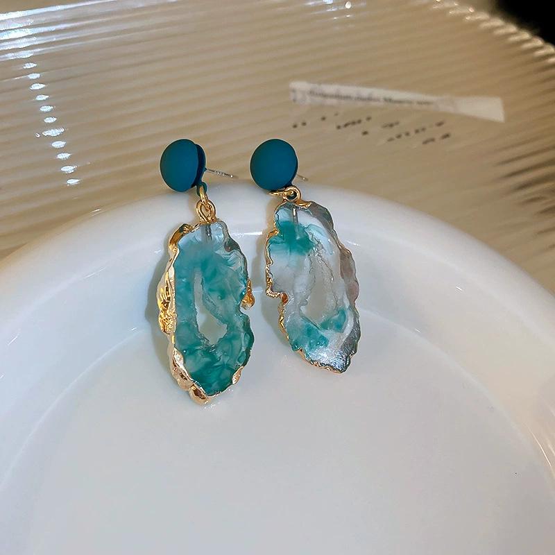 Silver Needle Dongdaemun Fresh Colorful Earrings - Simple, Versatile, Luxury Studs with a High-End Sense