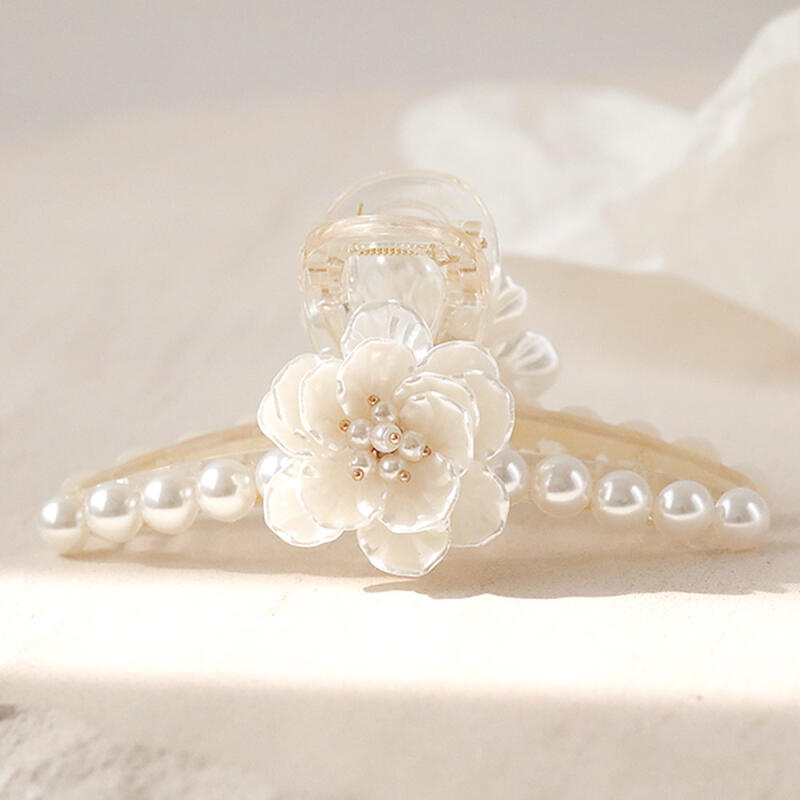 Slim Camilla Pearl Updo King Hair Clip Hairpin