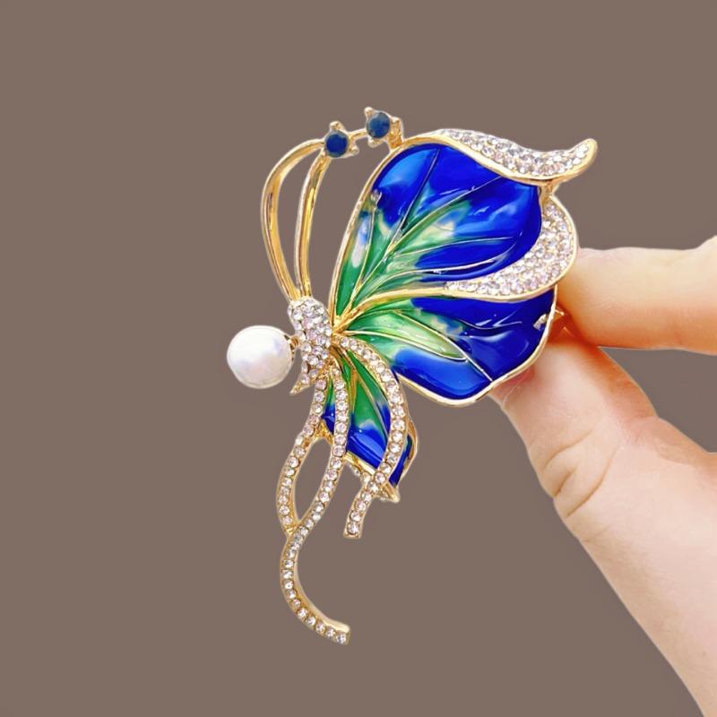 Butterfly Pearl Brooch - High-end Luxury Accessory for Clothing, Featuring A Slimming Waist Fastener, Anti-glare Fastener, and Pin Design.