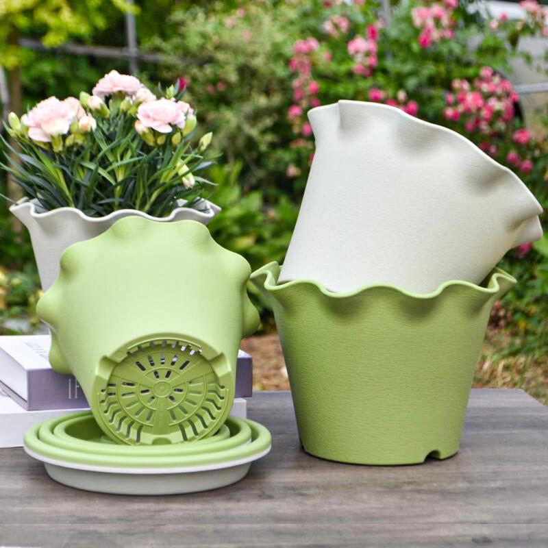 Elevated Breathable Plastic Flower Pot with Lotus Leaf Edge