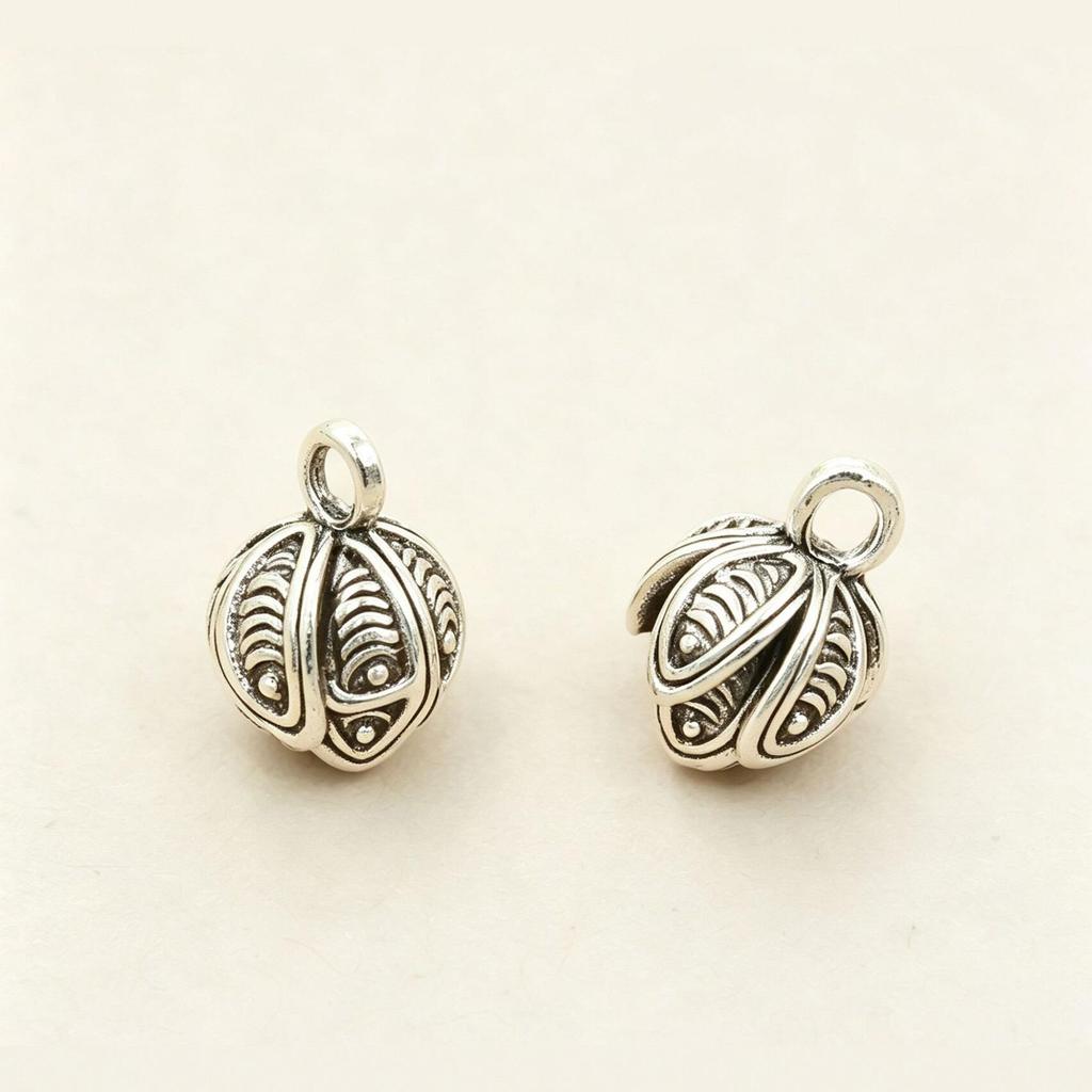 Alloy Retro "Waking Lion" Wealth & Fortune Lucky Cat Pendant with Lily of the Valley and Lotus Flower Necklace Accessories