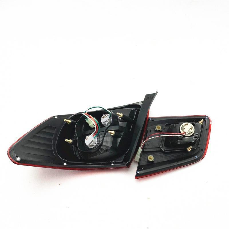 Compatible with Xiali Weizhi V5: Rear Taillight & Brake Light Assembly Inner light, driver left
