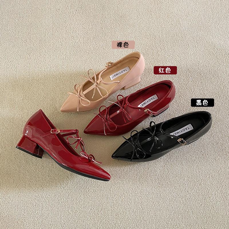 Invisible inner height increase Small man is not tired of feet Bow pointed single shoes Women's versatile word with thick heel Mary Jane shoes