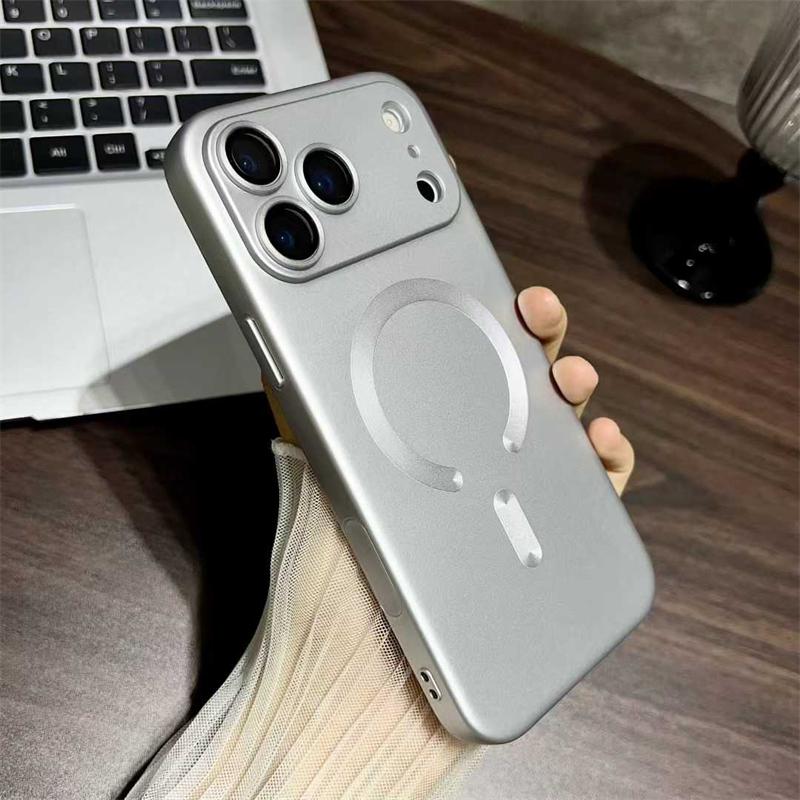 

Luxury Liquid Metal Paint Magsafe Case for iPhone 17 Pro Max 17 Air 17 Pro 17 Soft TPU Cover iPhone 17 Pro Max серебряный