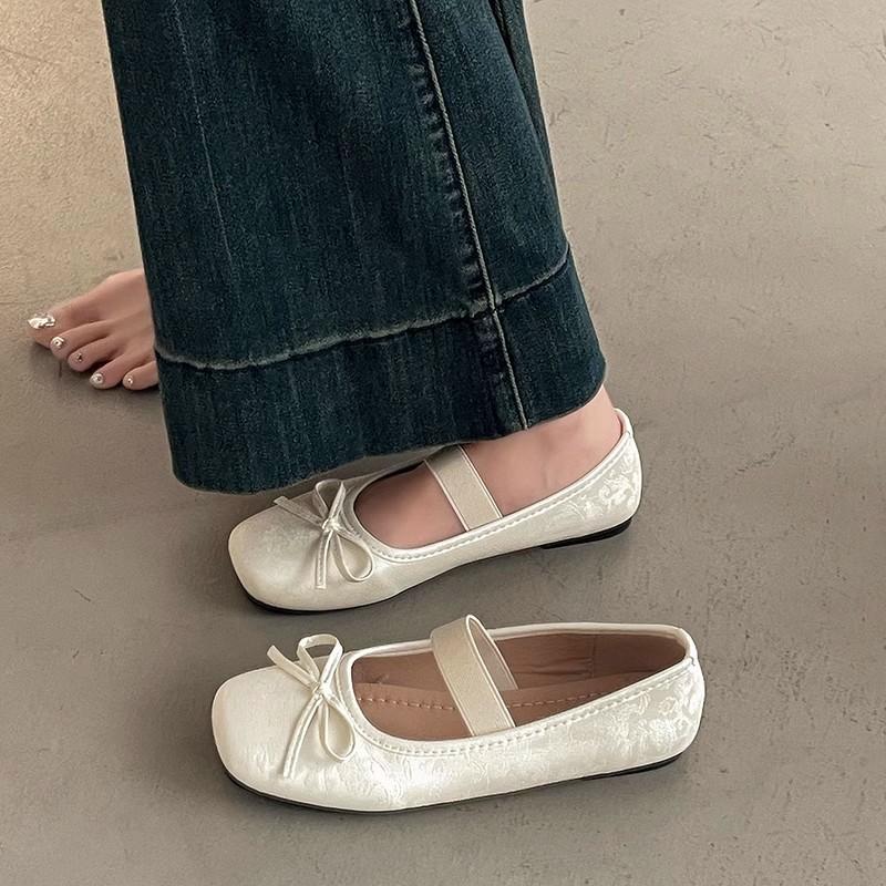 Retro French shallow mouth flat sole shoes women's 2025 new fashion summer ballet style with skirt Mary Jane women's shoes