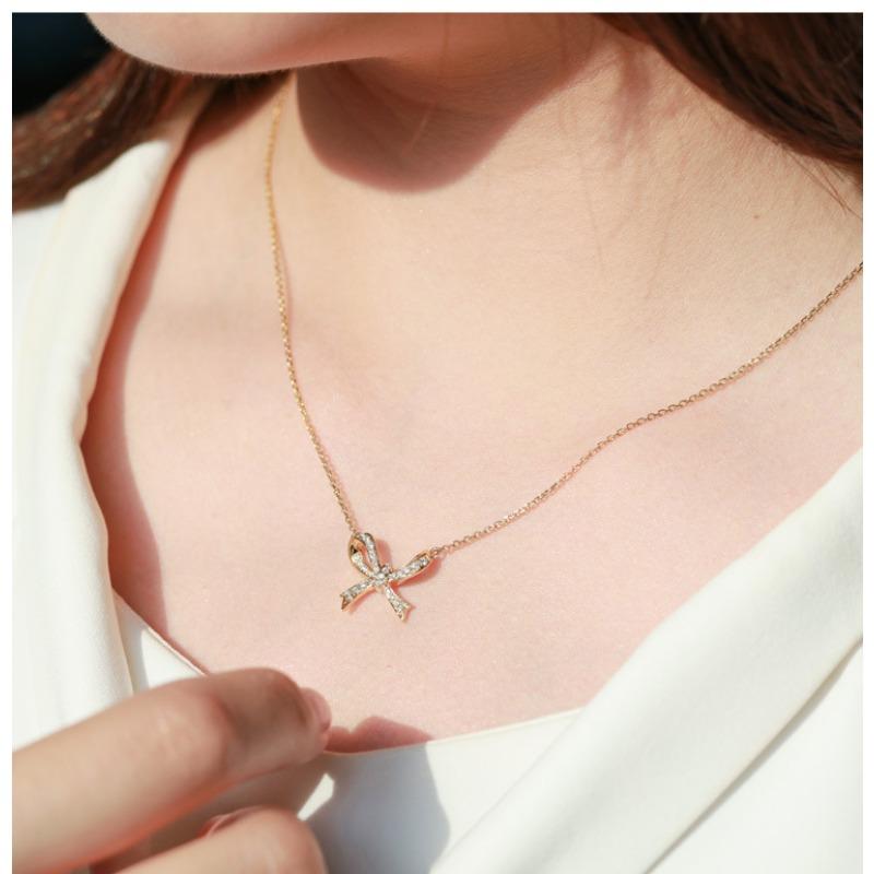 Korean Necklace for Women Japanese and Korean Version Simple and Fashionable Diamond Inlaid Bow Pendant Chain Temperament Collarbone Chain