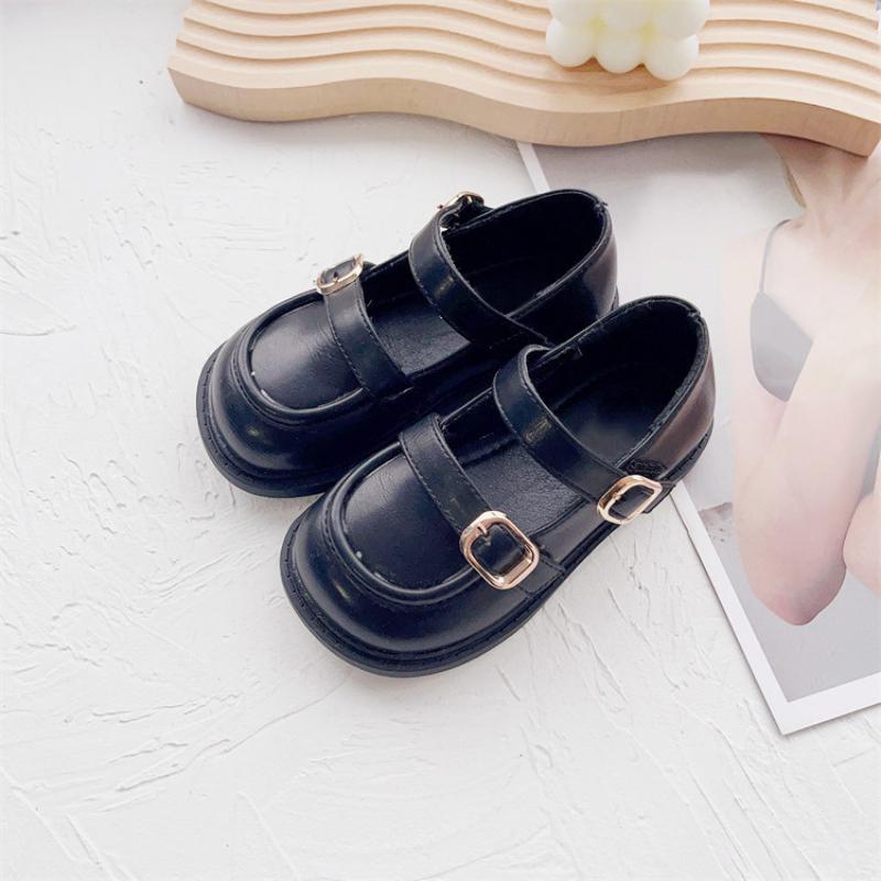 

Туфли на плоской подошве. Универсальная обувь в британском стиле. 24