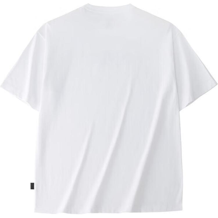 Anta Lifestylová série Pánské všestranné volné tričko s potiskem písmen odvádějící vlhkost s kulatým výstřihem a krátkým rukávem Magnolia-White 972428106-1