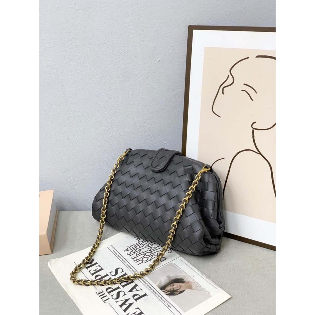 New Woven Cloud Bag Leather Chain Dumpling Bag Hand Women's Bag Shoulder Dinner Clip Bag