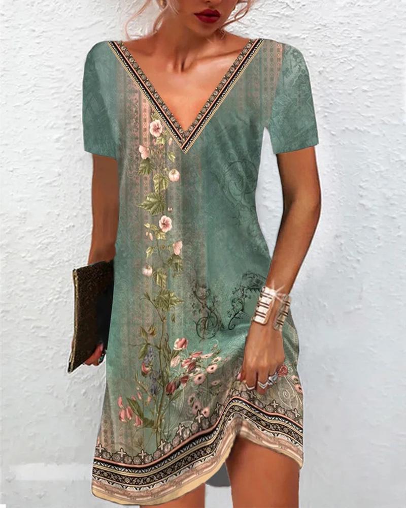2025 Women's Ethnic Print V-Neck Short-Sleeve Dress - Spring/Summer Collection