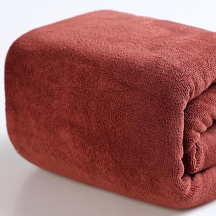 Absorbent Large Bath Towel for Adults, Ideal for Beauty Salons, Bed Making, Swimming, and Beach - 70*140 Cm