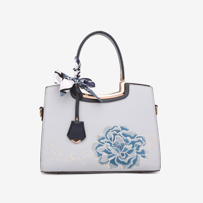 Embroidered Mom Bag with a High-End Feel, 2024 New Model for Middle-Aged Women, Cheongsam Mother-in-Law Bag, Mother's Day Gift