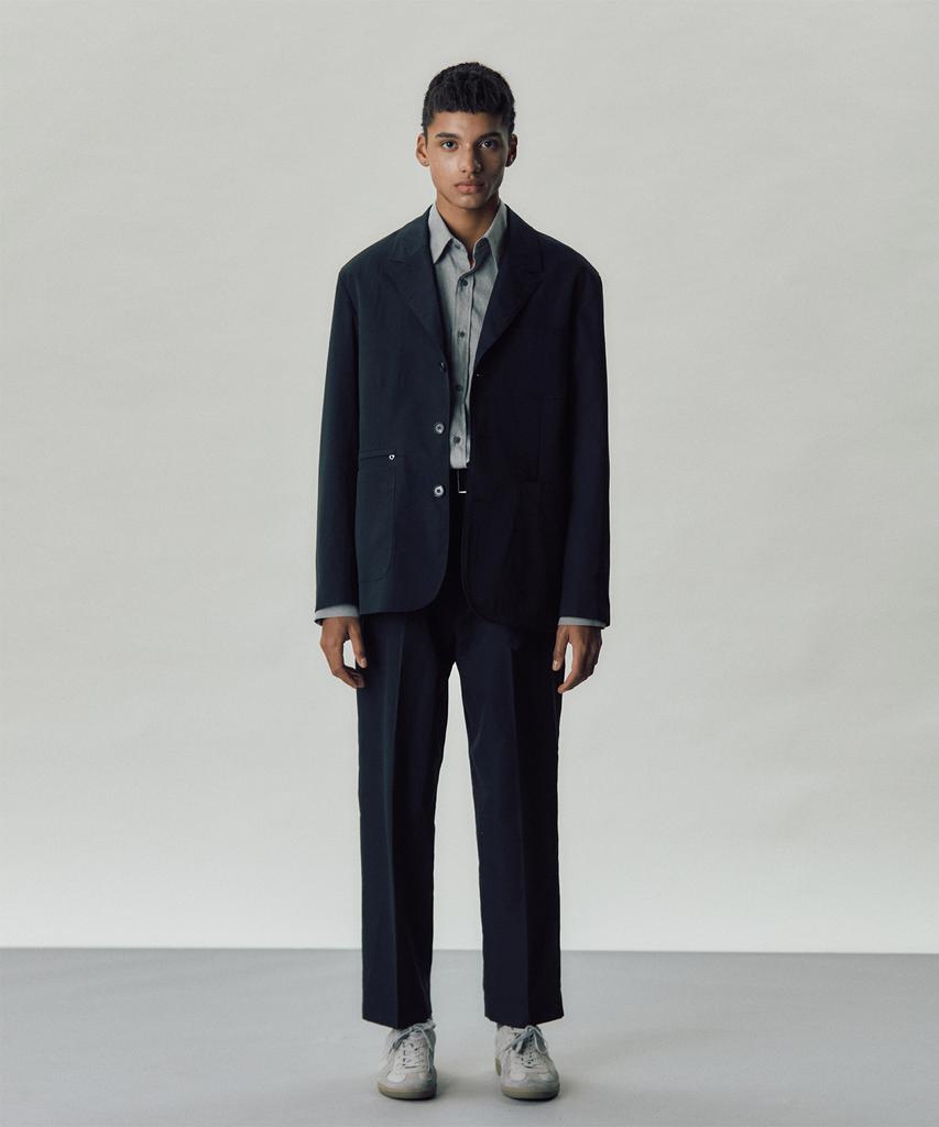 LAB12 22F/W Tapered Single-Pleat Belted Pants (Black)
