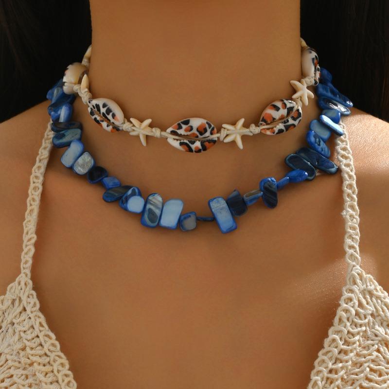 

Seaside necklace, ocean wind exaggerated shell pendant, light luxury niche dyed gravel jewelry women
