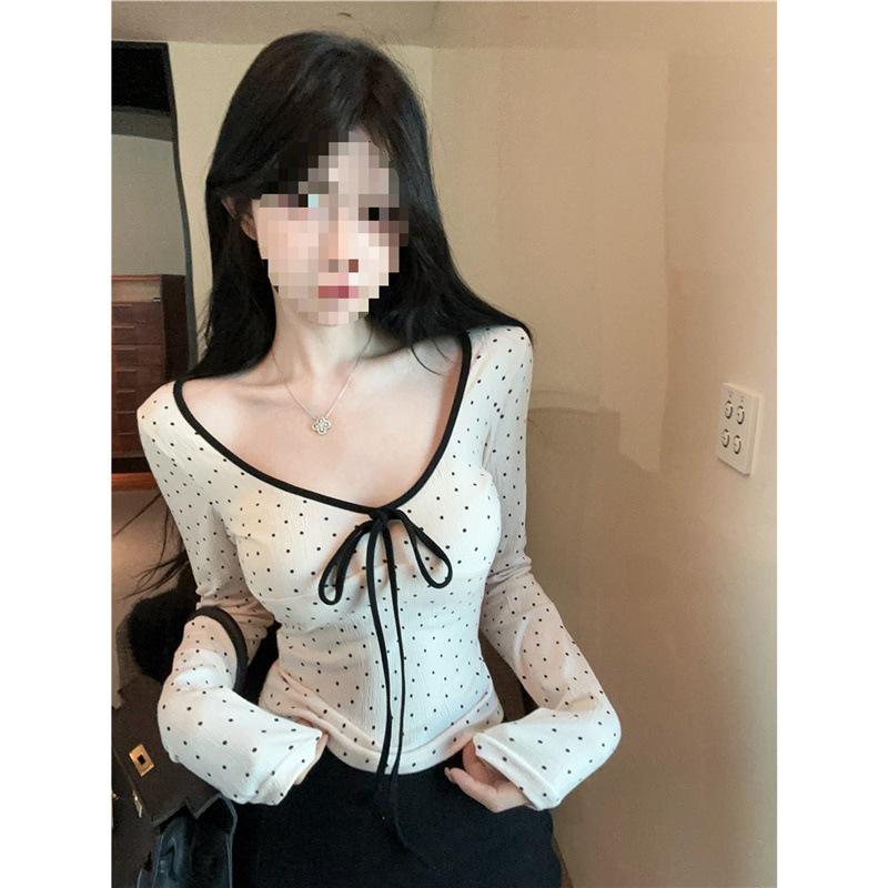 

Женская футболка с открытыми плечами, бантом, в горошек, на шнуровке, с V-образным вырезом Large бежевый