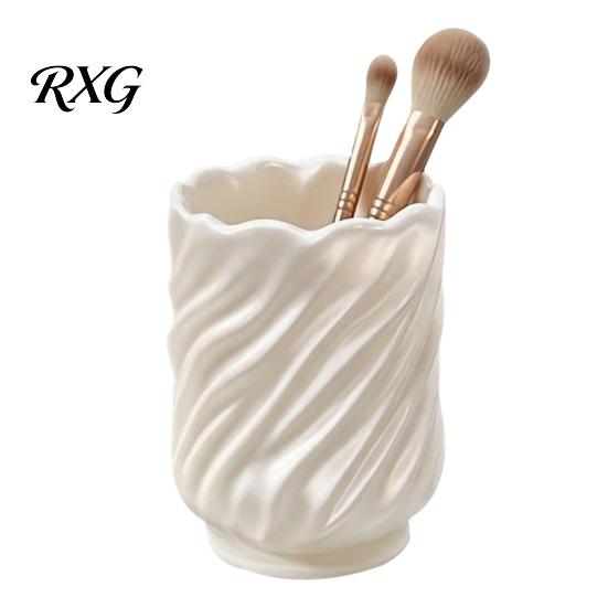 Space Saving Desk Organizer Spiral Pen Holder, 3D Printed Twisted Makeup Brush Cup, Sturdy Pencil Holder for School Decorative Storage Container