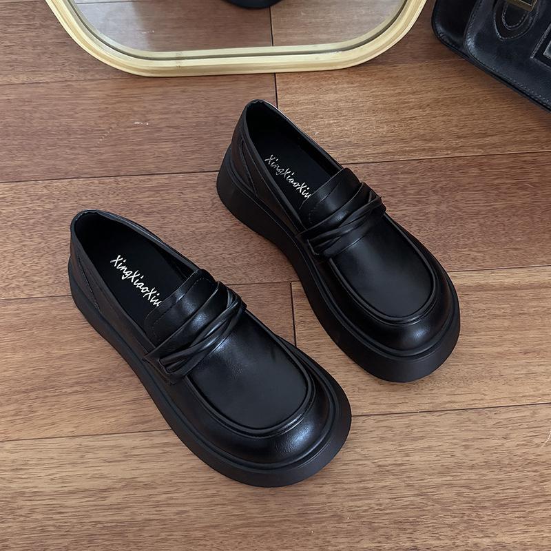 Thick-soled Black Loafers, Versatile Small Leather Shoes for Women's 2025 Spring and Autumn New French Retro Jk Single Shoes