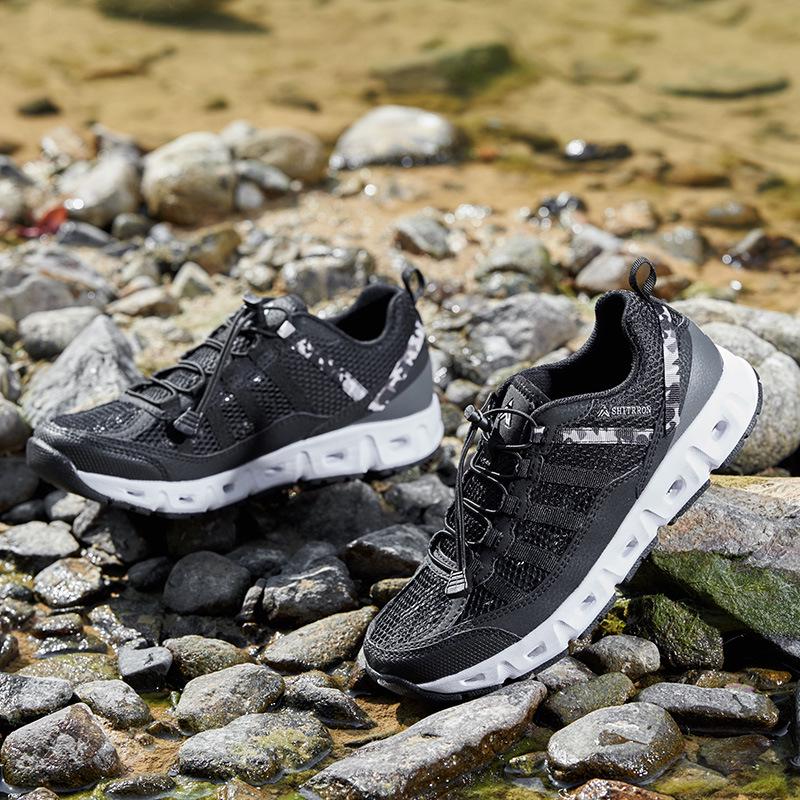 New outdoor creek walking shoes summer hiking off-road breathable mountaineering couple sports shoes 35