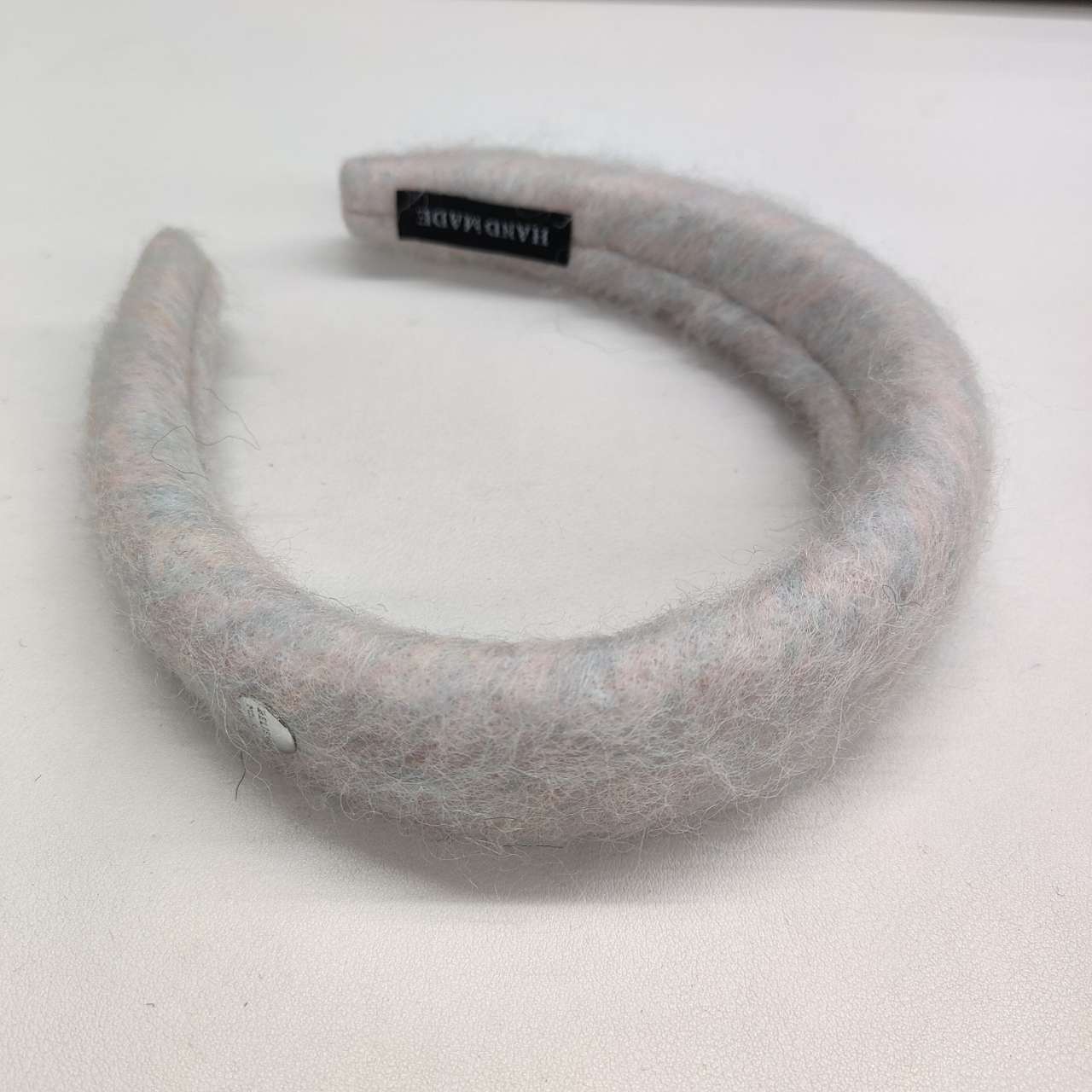 

Autumn and winter letter flocking headband Korean versatile high skull top headband female versatile hair accessories headgear female