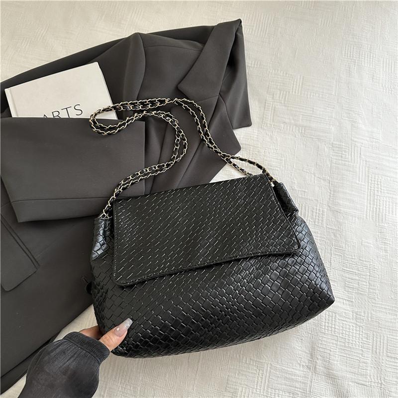 Women Fashion Woven Pattern Chain Strap Mini Square Shoulder Handbag For Daily Commute