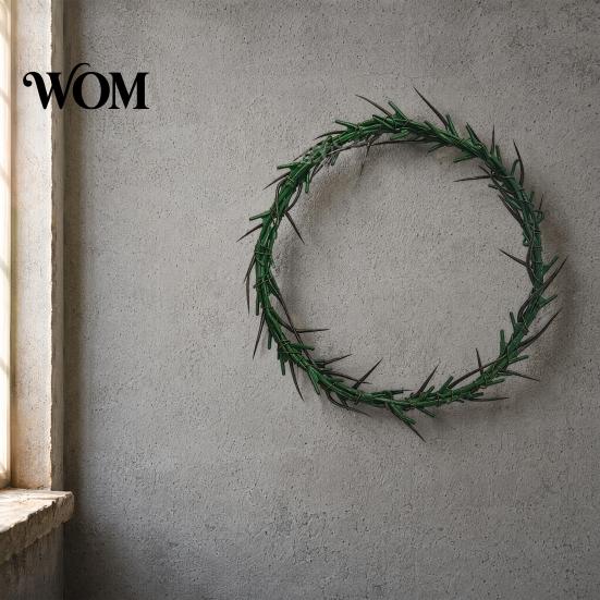 Eerie Thorns Decoration Wreath, Realistic Spiked Branches, Halloween Horror Theme Decoration, Party Decor Dead Branch Spooky for Haunted House