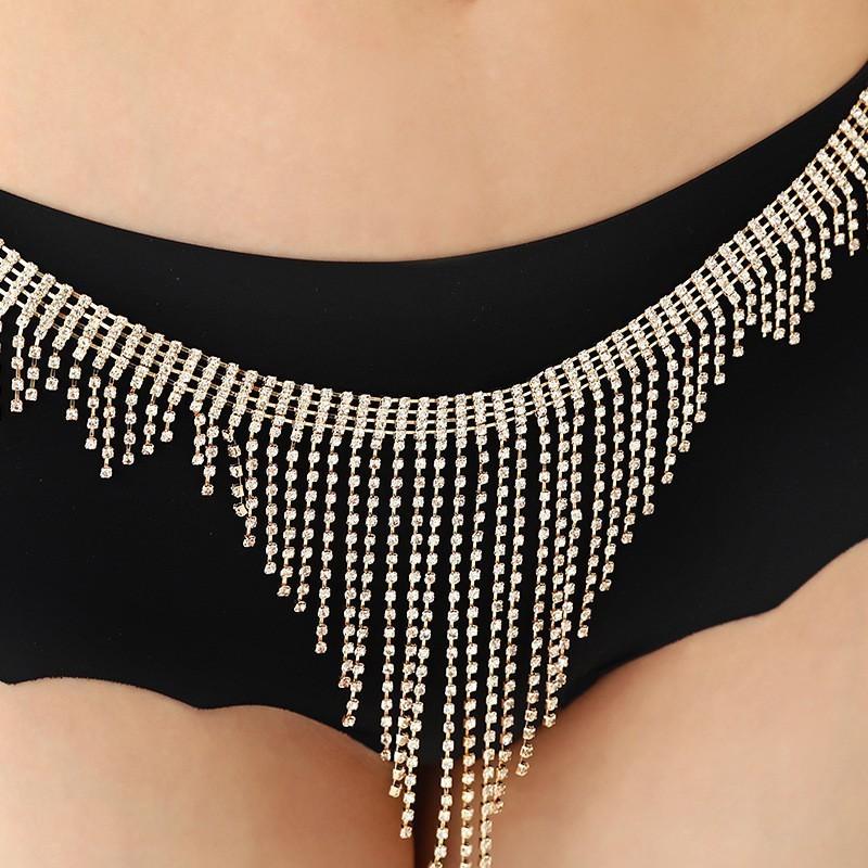 Sexy body chain, chest chain, fashionable luxury, heart-shaped rhinestone, lingerie set, nightclub clothing