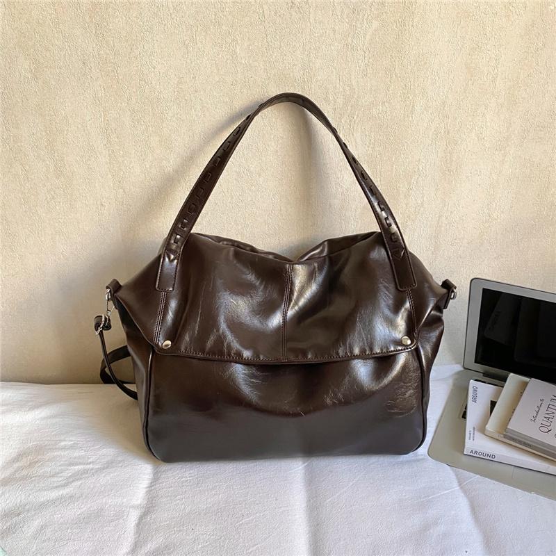 Glossy Faux Leather Hobo Bag Women Fashion Shoulder Bag With Adjustable Strap Soft Texture Handbag Everyday Use