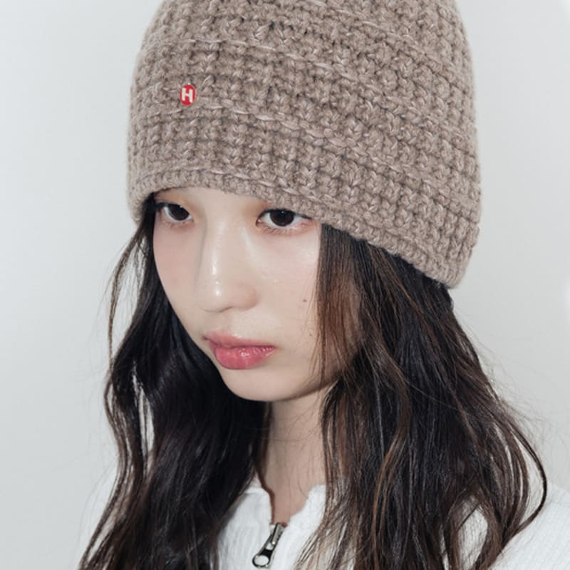 

HIGHSCHOOLDISCO Badge Logo Wool Knit Beanie_Brown free