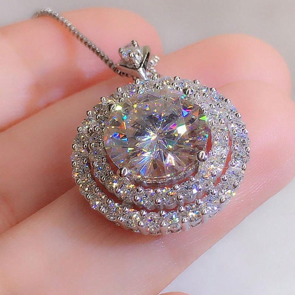 1 Luxurious Round Pendant Necklace, Silver Inlaid Synthetic Zircon Necklace, Charming and Elegant Women's Jewelry, Holiday Gift
